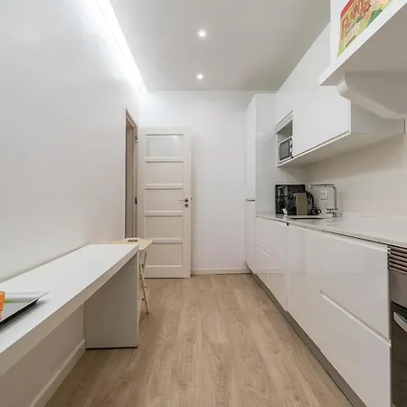 Altido Graca 1bedroom With Green Terrace & Bbq Lizbona